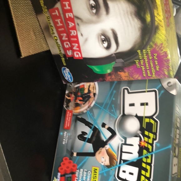 Game bundle - Picture 1 of 5